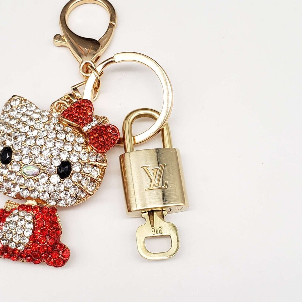 Authentic Louis Vuitton Lock & Key with unbranded Bagcharm, Keycharm, Keychain - Picture 6 of 7